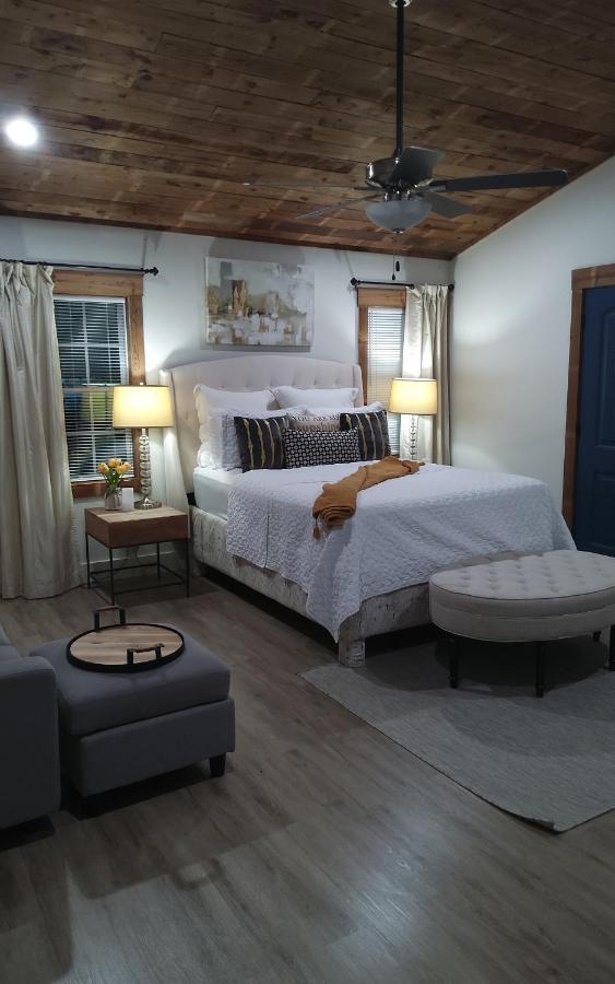 Chans Lakeside Hideaway Stone Mountain Εξωτερικό φωτογραφία